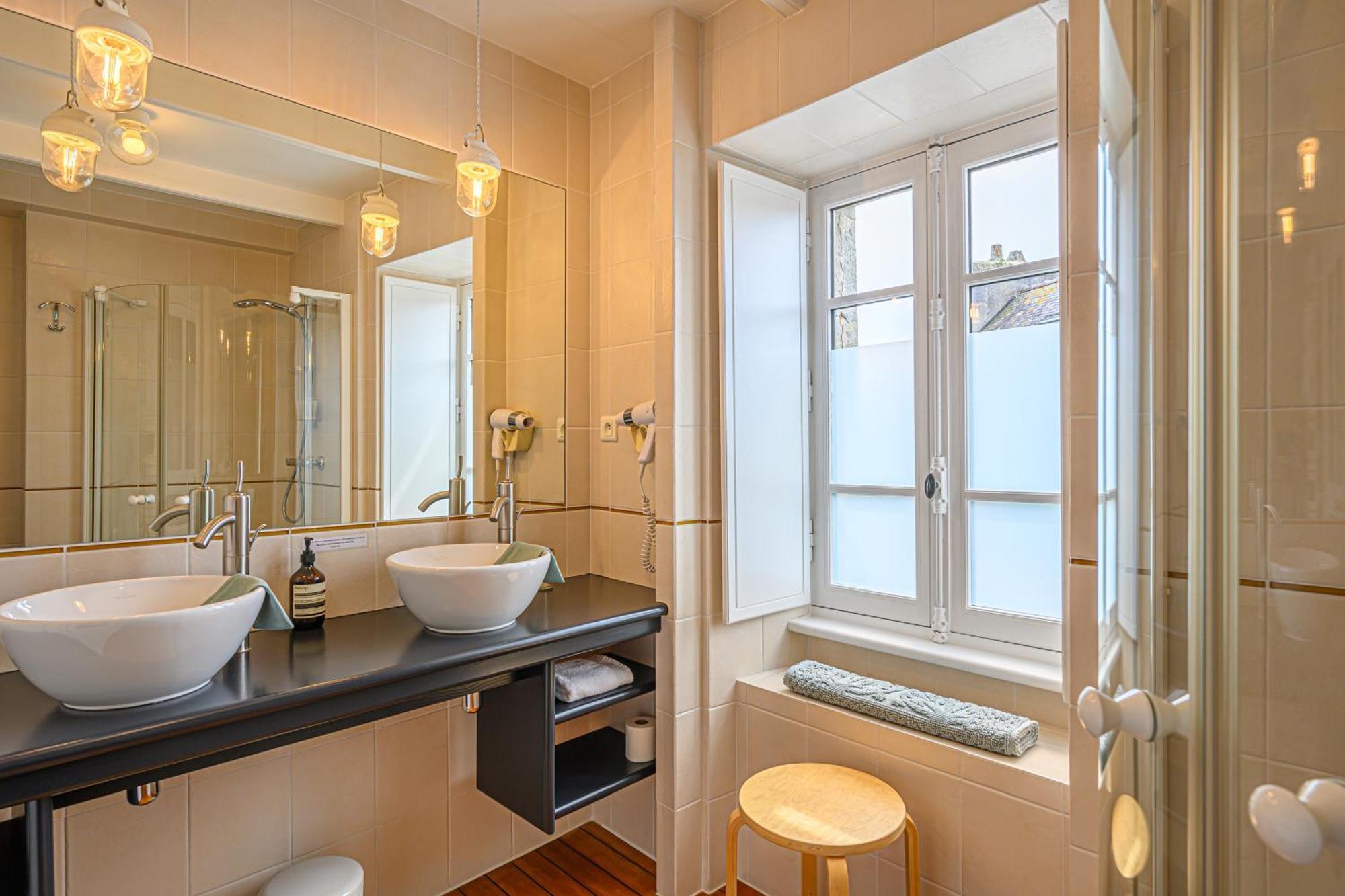 Le 29 D'A Cote Bed & Breakfast Pont-Croix Exterior photo