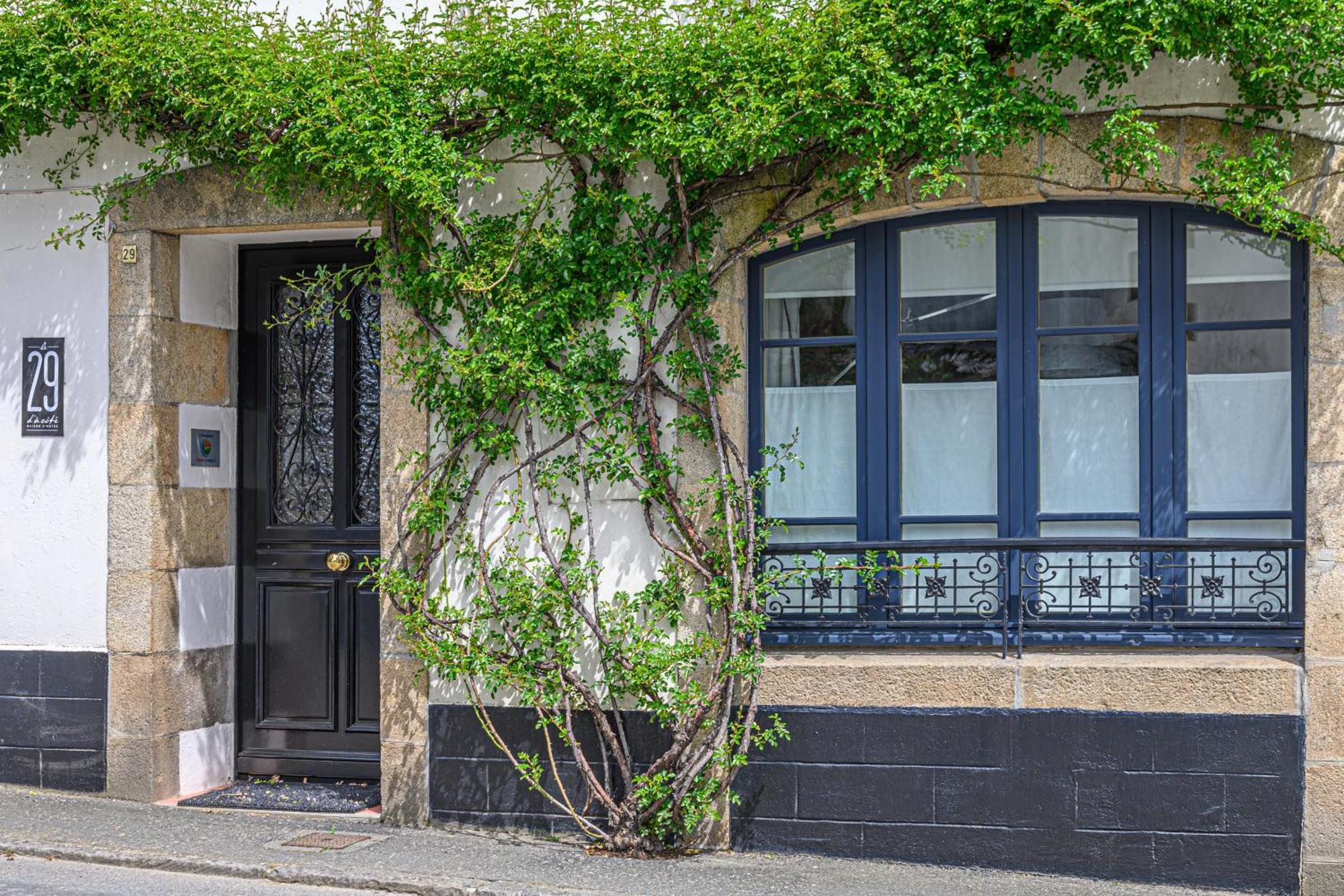 Le 29 D'A Cote Bed & Breakfast Pont-Croix Exterior photo